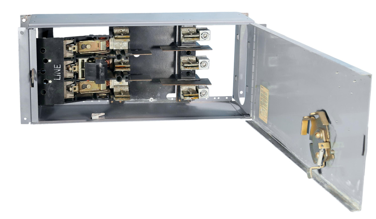 FDP324R Fusible Panel Board Fusible Switch Eaton/ Cutler Hammer